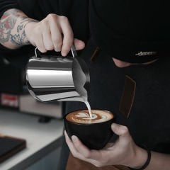 MHW-3BOMBER GT Süt Potu - 600 ml Pitcher Glossy