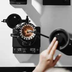 MHW-3BOMBER Scale 3.0 Pro Max Siyah Hassas Kahve Tartı Şarj Edilebilir 15cm  x 15cm x 3cm